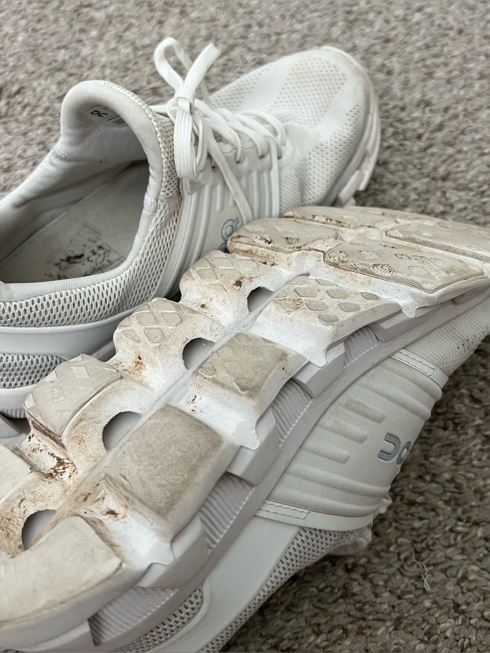 ON Cloudrunning Women’s White Mesh Lace-Up Sneakers Size 8 - Picture 7 of 12